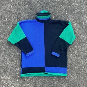 Vintage Women’s Black Colorblock Turtleneck Sweater Medium